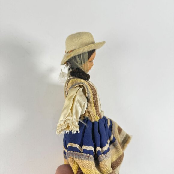 Vintage 1950s Argentine Folk Costume Doll Handmade Traditional Doll Collectible - Picture 5 of 9